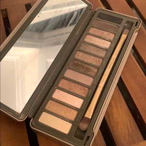 Urban Decay NAKED 2 Palette Lightly used!!!